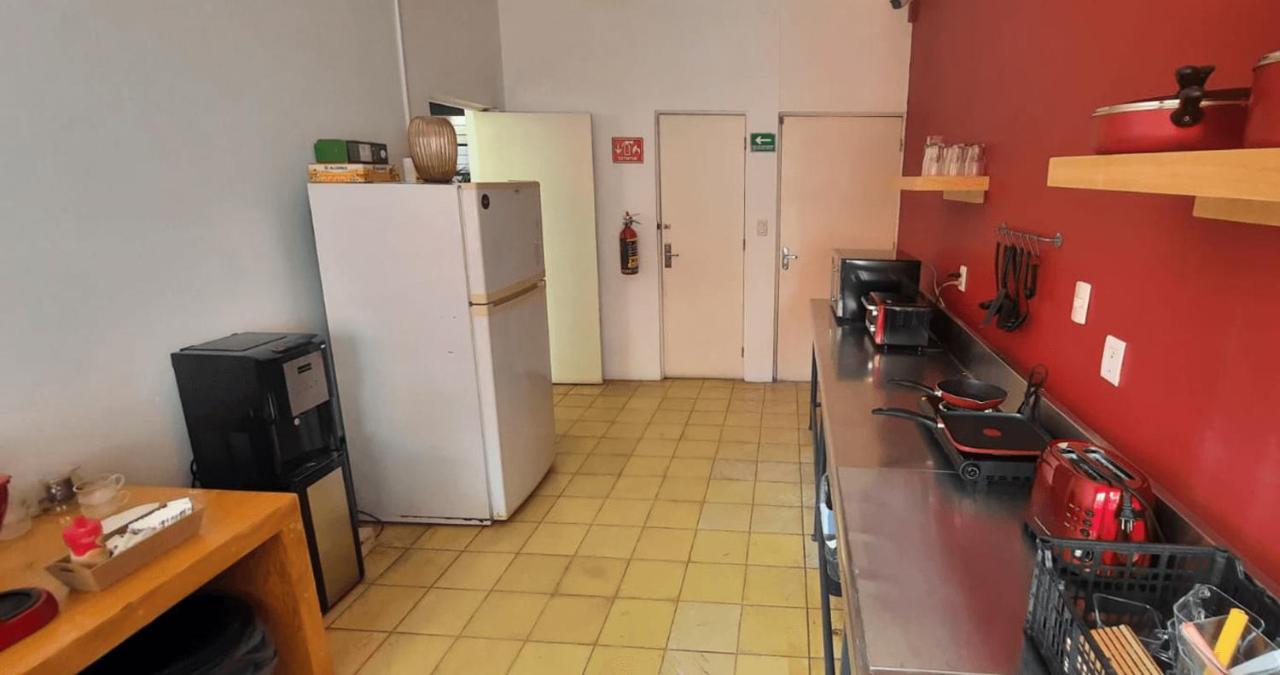 Habitaciones Privadas Con Bano Propio En Una Zona Segura Y Centrica De Guadalajara. Eksteriør bilde